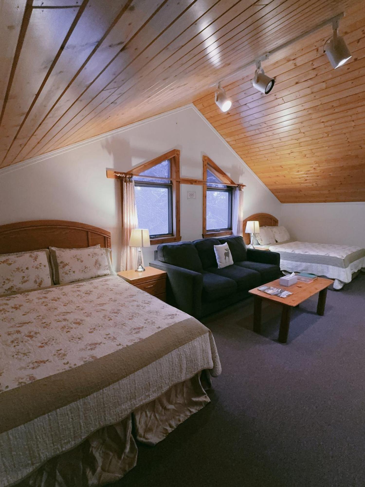 Alpine Meadows Lodge Golden Exteriér fotografie