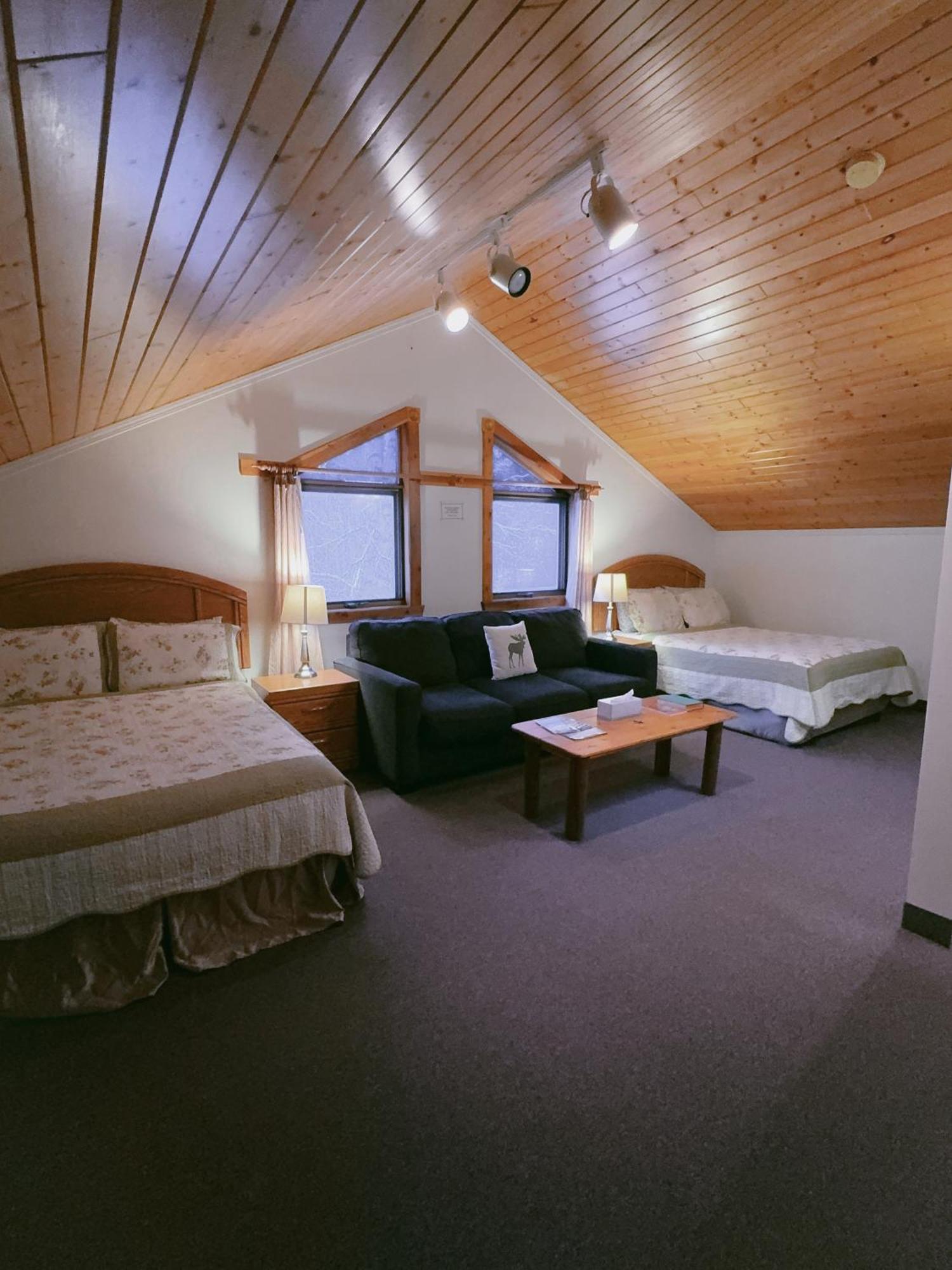 Alpine Meadows Lodge Golden Exteriér fotografie